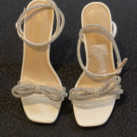 Dream Pairs White Elegant Heels for Weddings - Picture 2 of 6